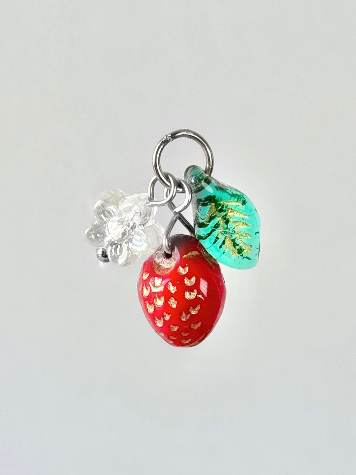 FUNKY FRUITS l Strawberry earrings