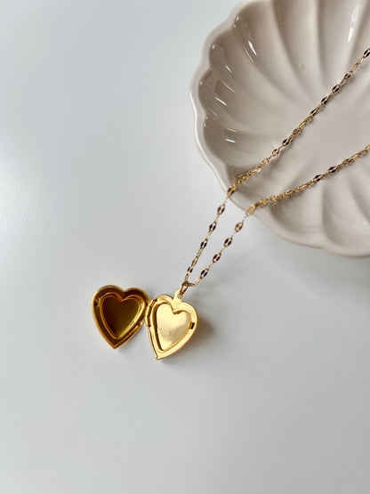 Necklace “Open your heart”